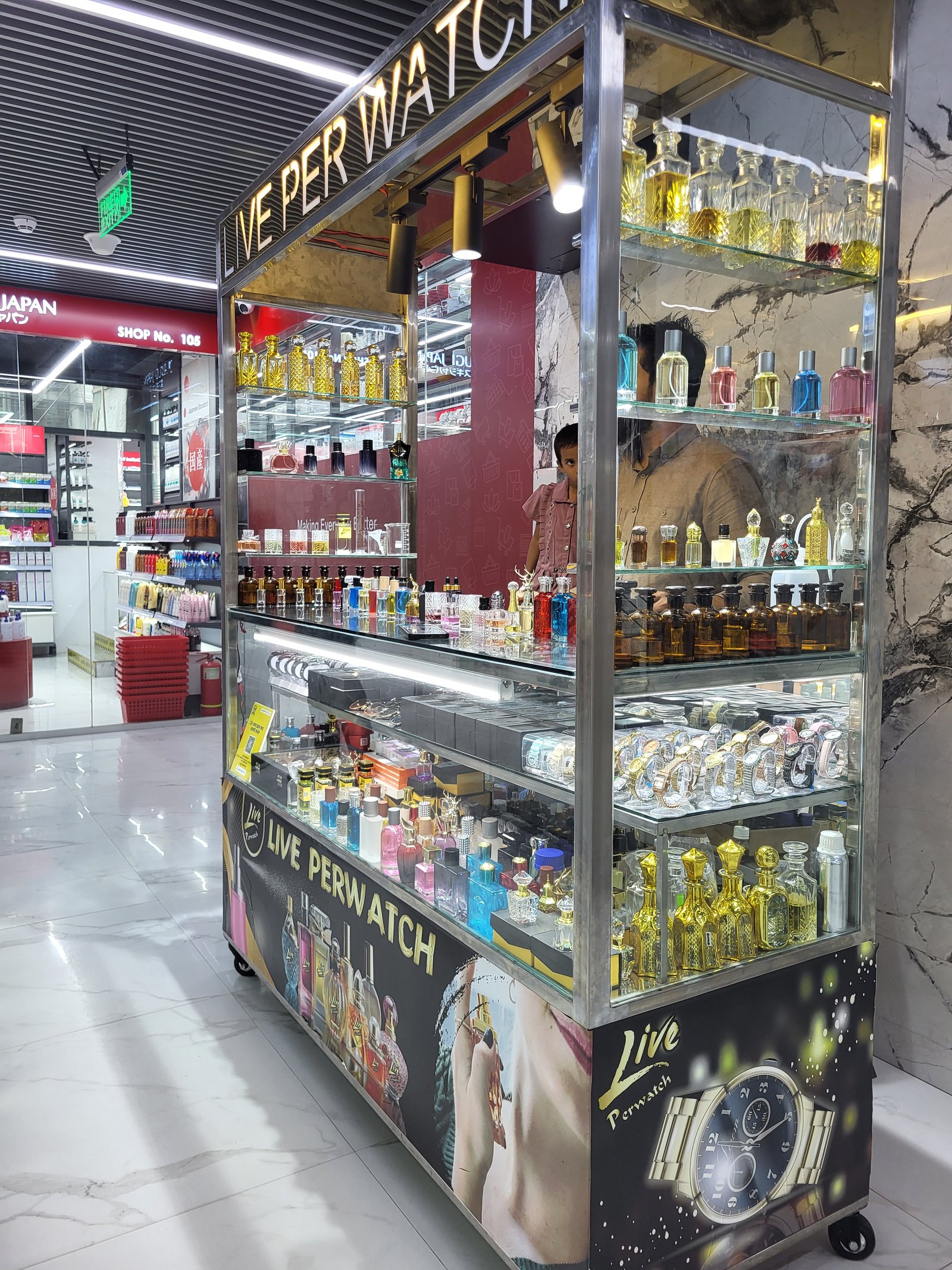 Live Perfume 2025