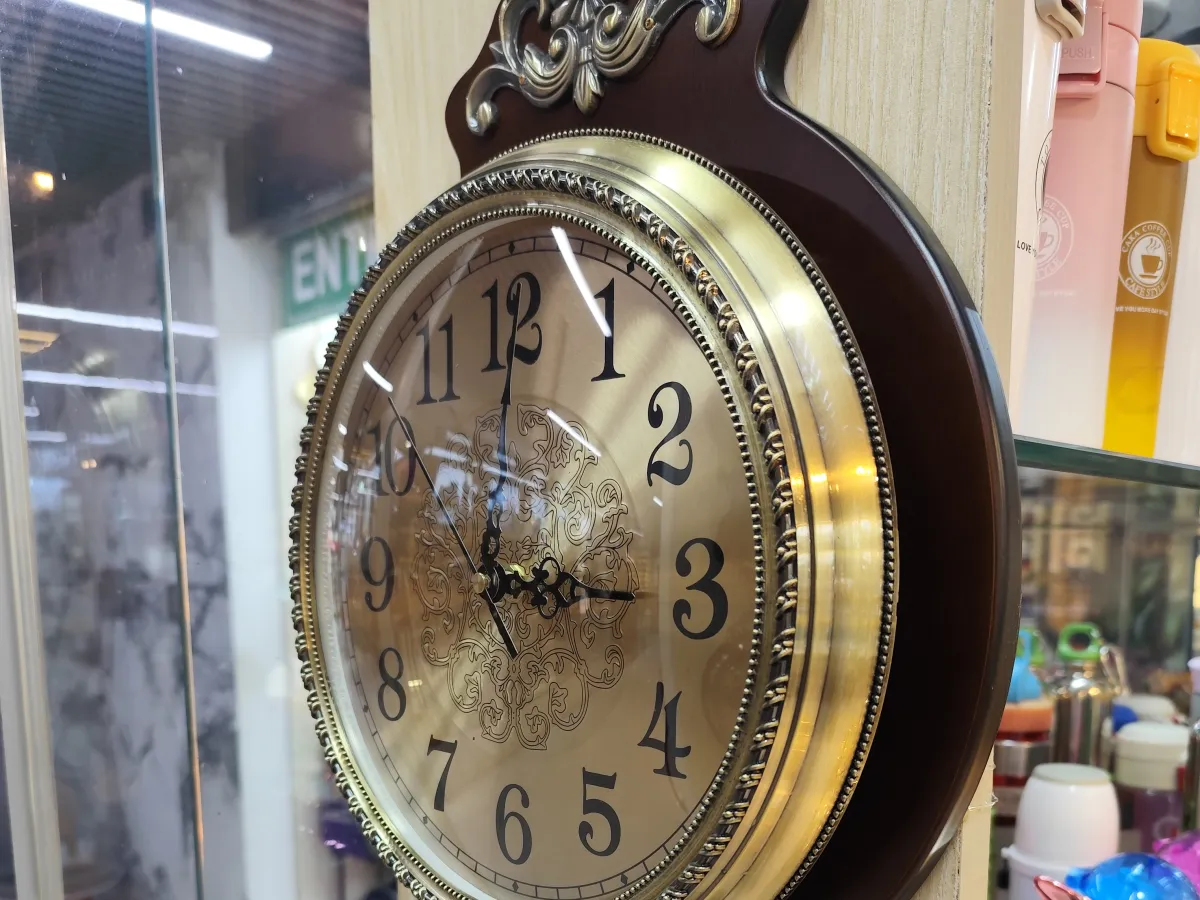 Wooden Antique Metal Clock
